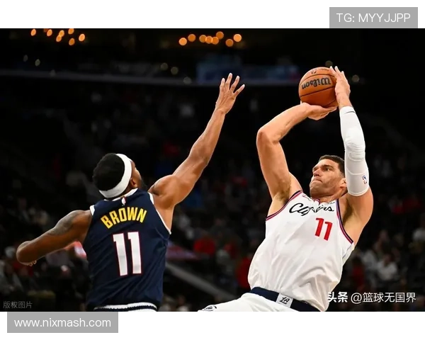 快船主力轮换隐患明显 洛佩斯速度成问题